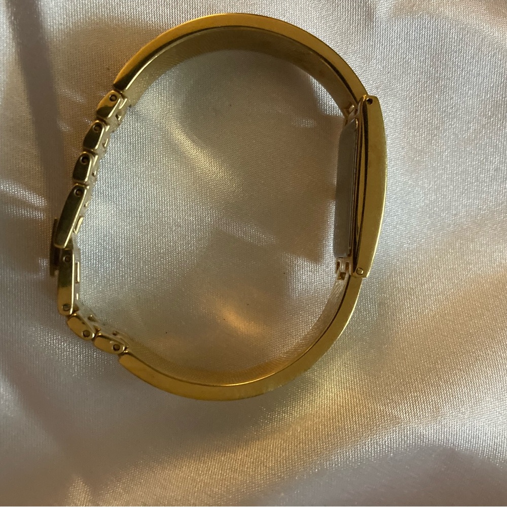 Bulova Gold Rectangular Watch - Picture 6 of 7